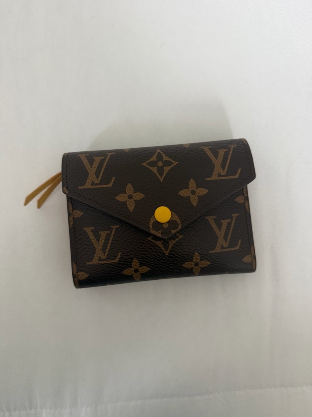 Brown monogram trifold wallet - Picture 9 of 9